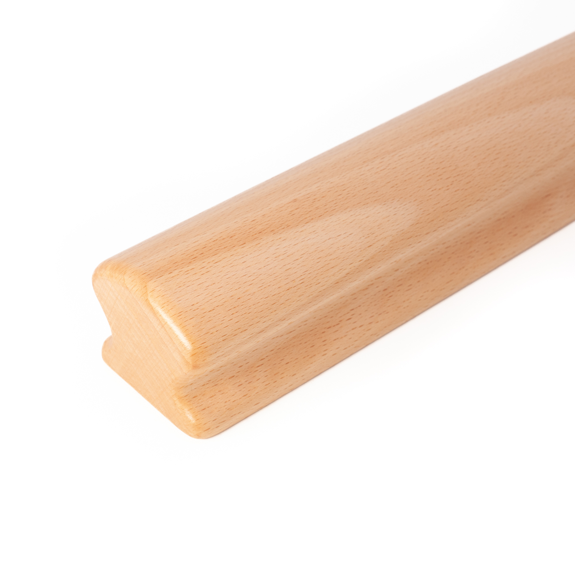 Handlauf Buche omega natur, Ende mit Radius abgerundet, Nahaufnahme des Profils mit Griffmulde, weißer Hintergrund