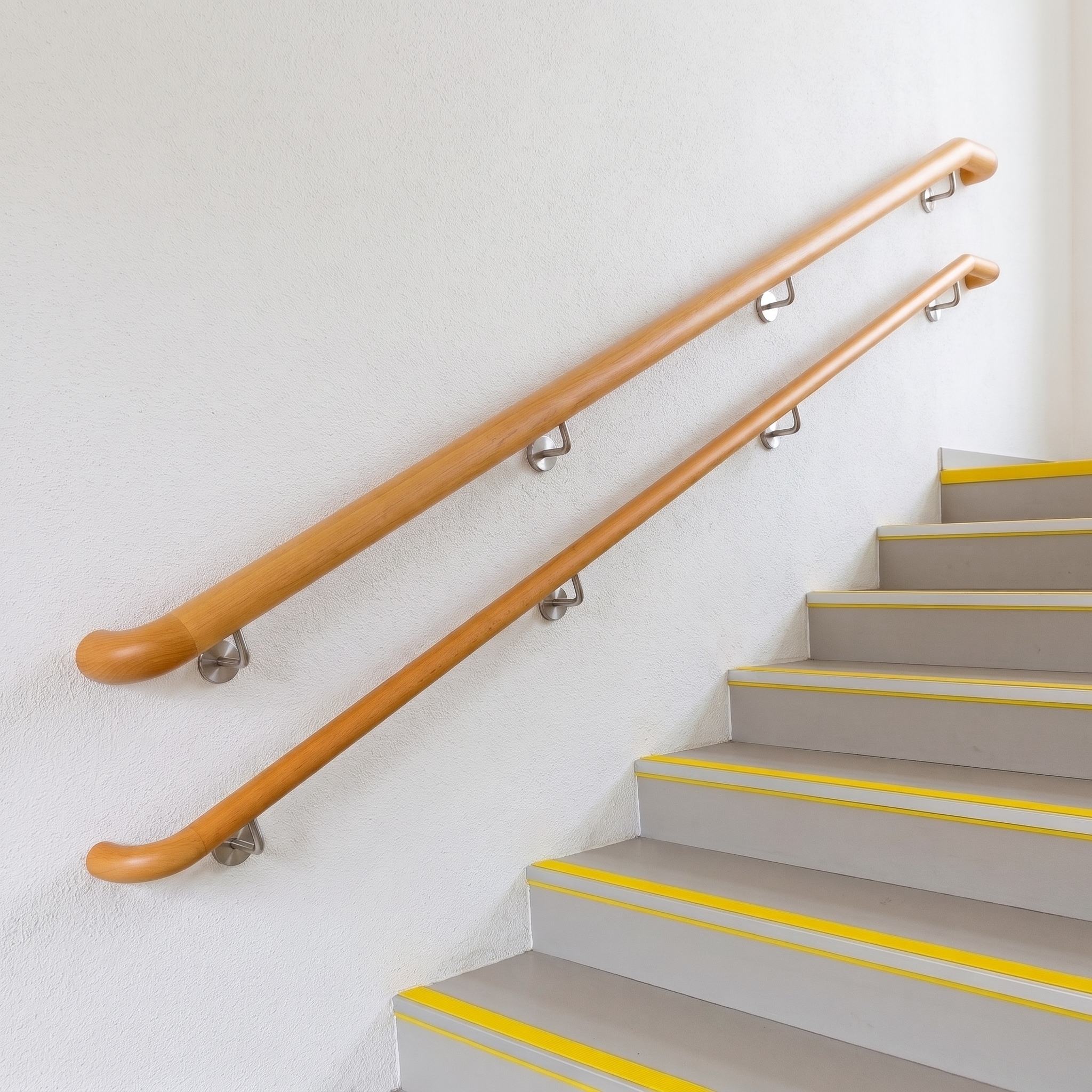 Kinderhandlauf Buche rund Ø 35/40 mm inkl. Endbögen | nach Maß | Treppe & Wand