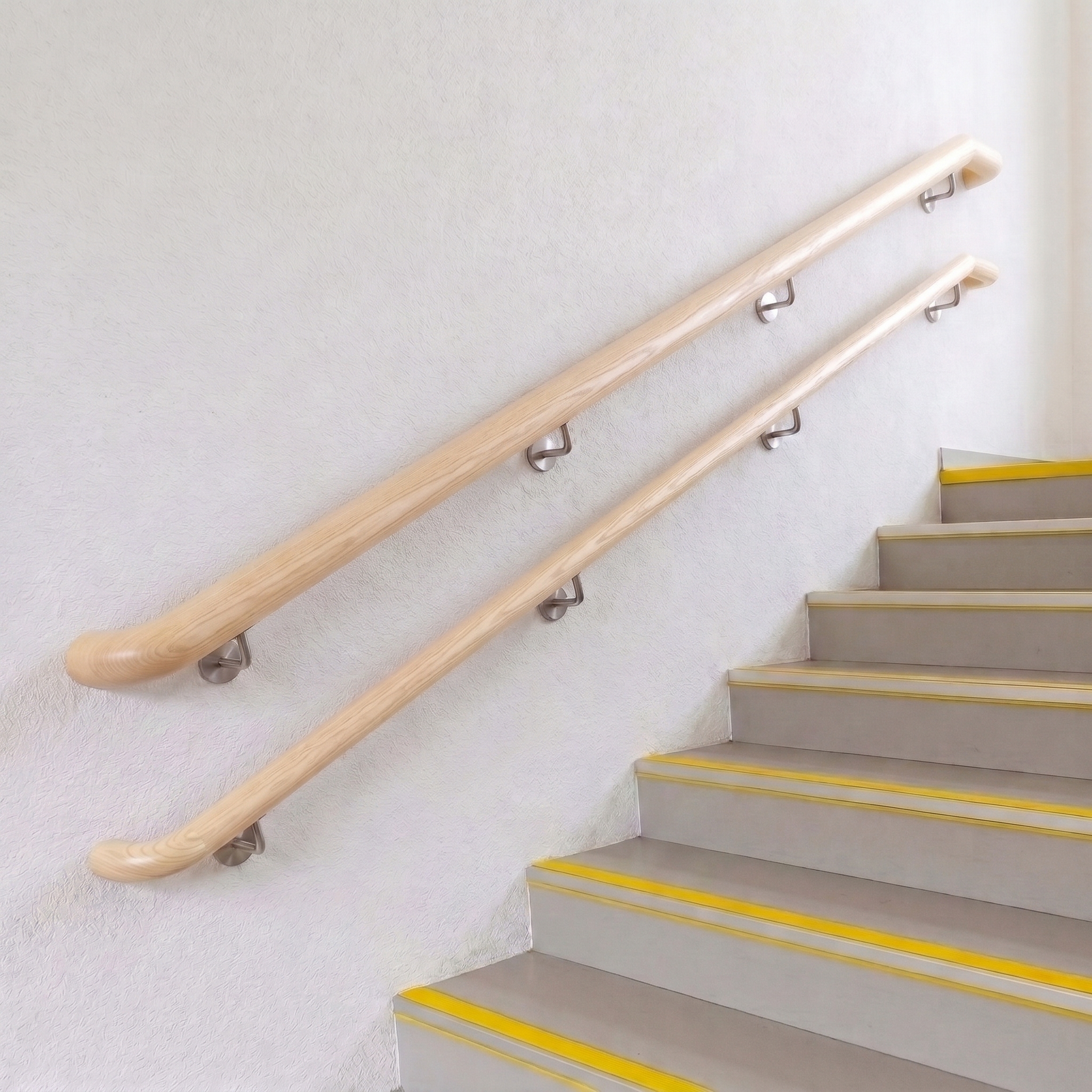 Kinderhandlauf Esche rund Ø 35/40 mm inkl. Endbögen | nach Maß | Treppe & Wand