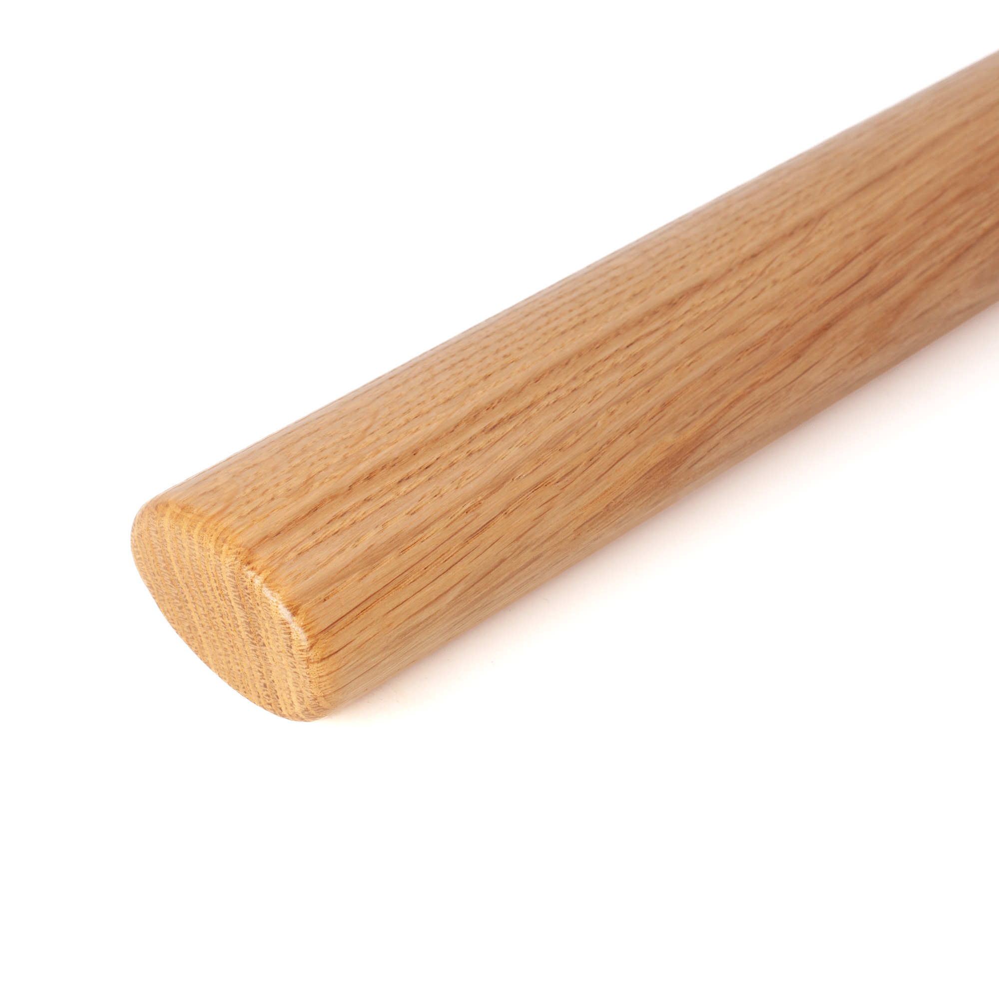 Handlauf Eiche oval, Nahaufnahme des Handlaufendes mit Radius-Abschluss, helle Eichenmaserung vor weißem Hintergrund